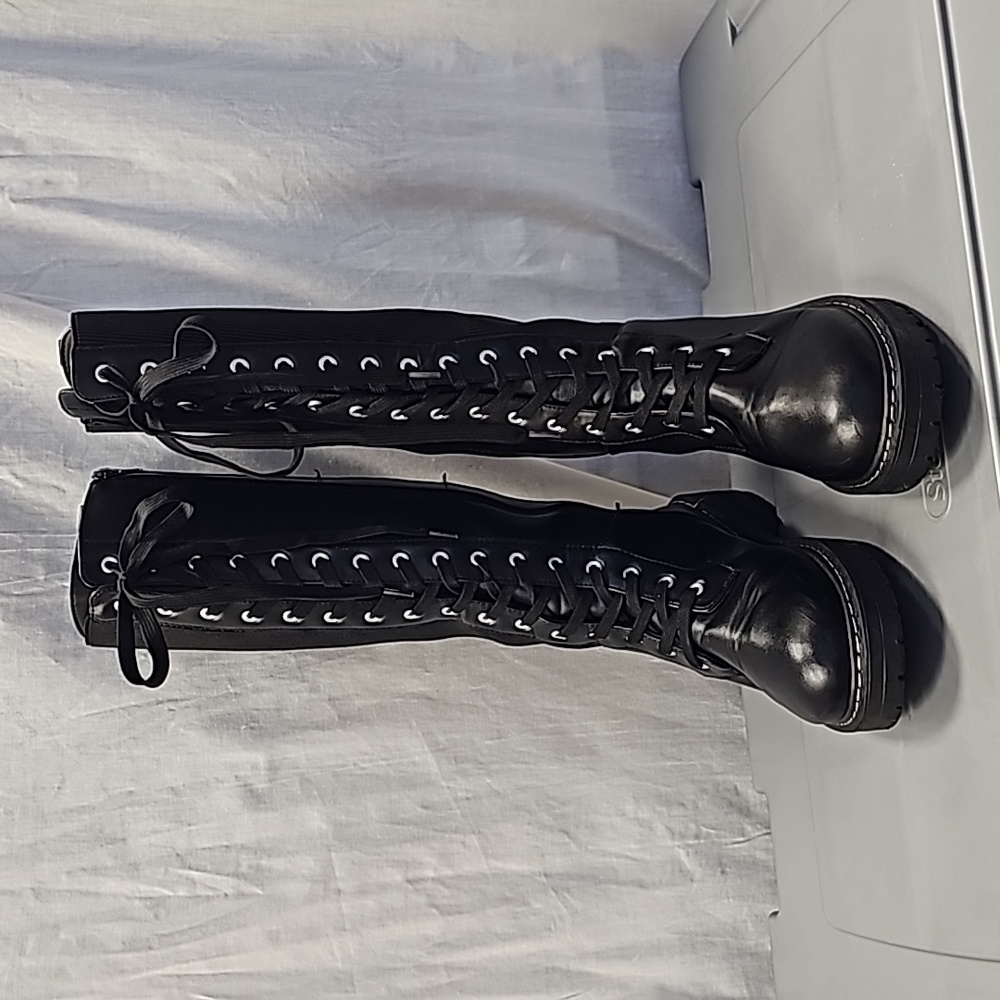 NWOT MARI A KLACK LACE UP COMBAT BOOTS BEAUTIFUL! SIZE 11